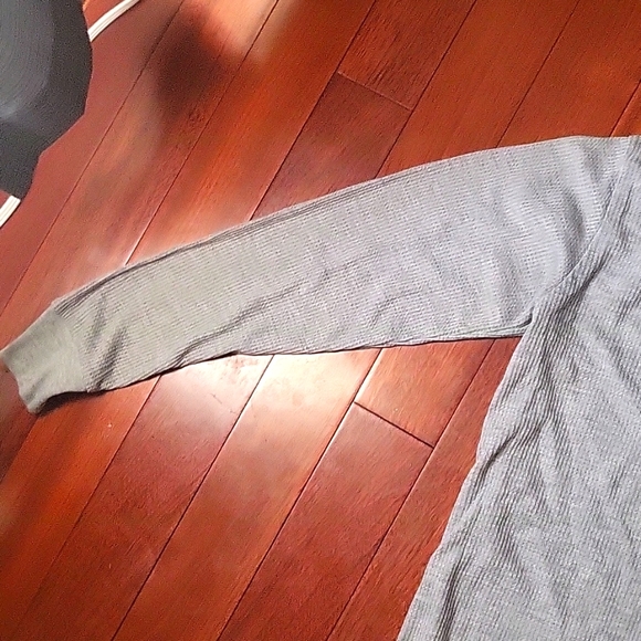 Pamela Thermal Grey Long Sleeve Shirt - Picture 3 of 5